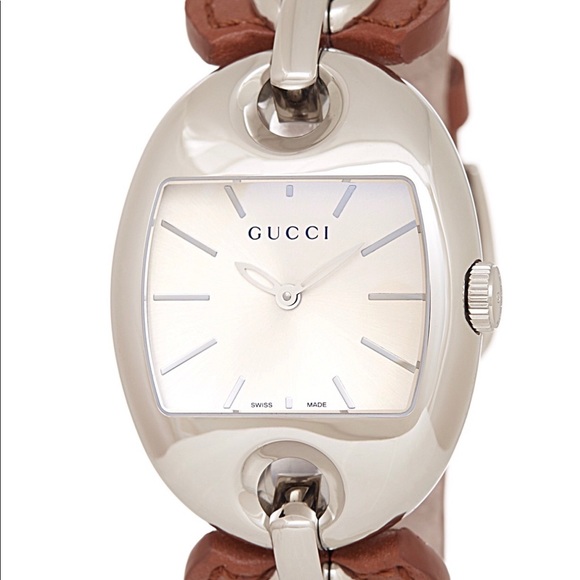 Gucci Leather Women Watch - Authentic - Picture 1 of 8